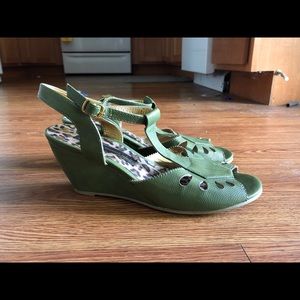 B.A.I.T. Wedge Green size 8